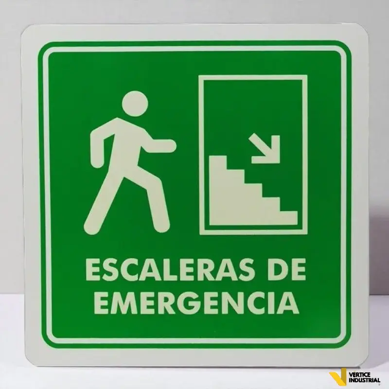 [166-02] ESCALERAS DE EMERGENCIA (BAJA, DERECHA)